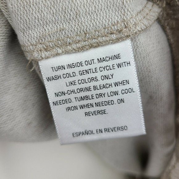 Style & Co Top Womens M Medium Gray Lace Hem Girl Photographer Print Long Sleeve - Picture 6 of 6